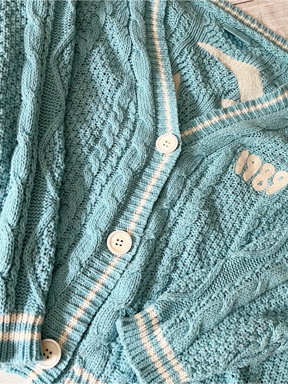 Taylor Swift blue cable knit cardigan M/L Taylor’s Version - Picture 5 of 12